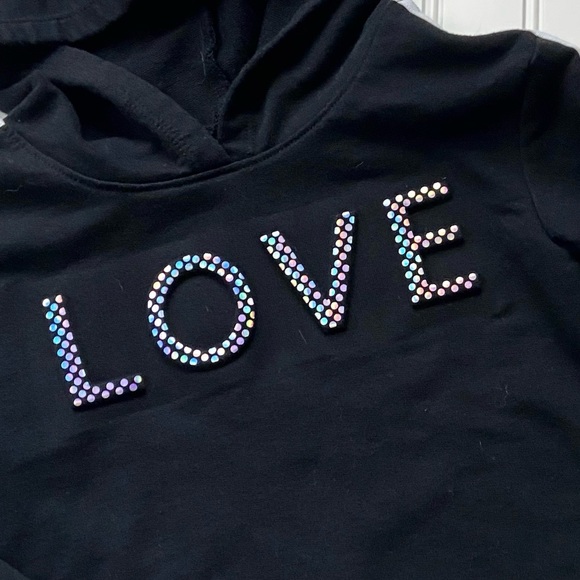 •More Than Magic• Love hoodie - Picture 3 of 6